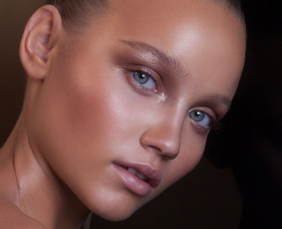 Natasha Denona All Over Glow Face & Body Shimmer in Powder | Medium