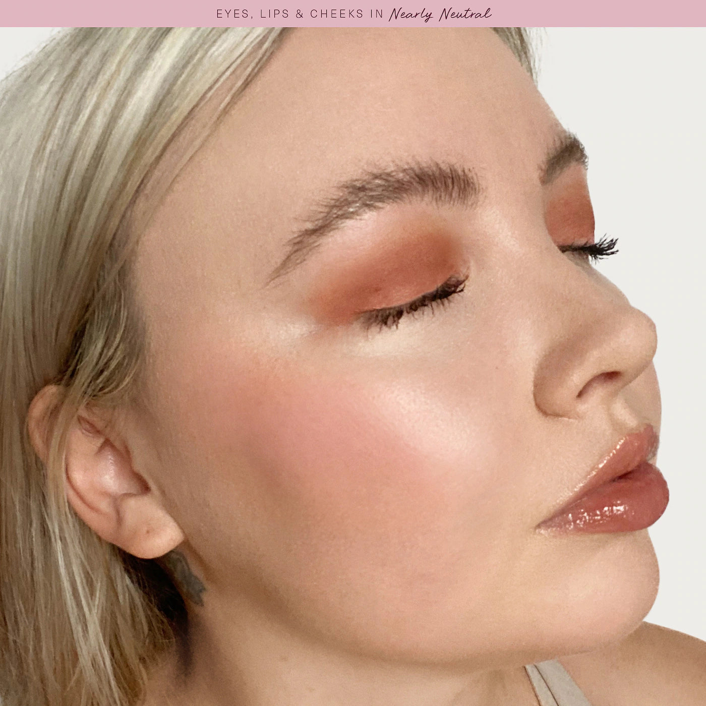 Rare Beauty Stay Vulnerable Liquid Eyeshadow Nearly Apricot 3 ml